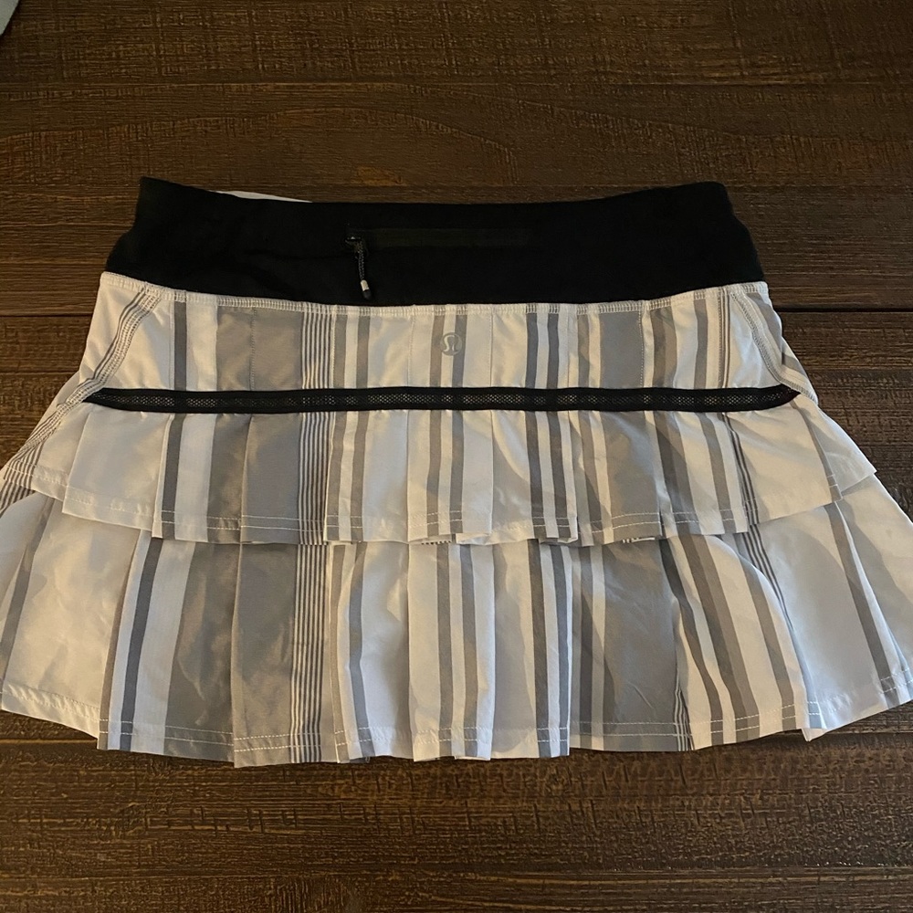 Lululemon tennis/running skirt
